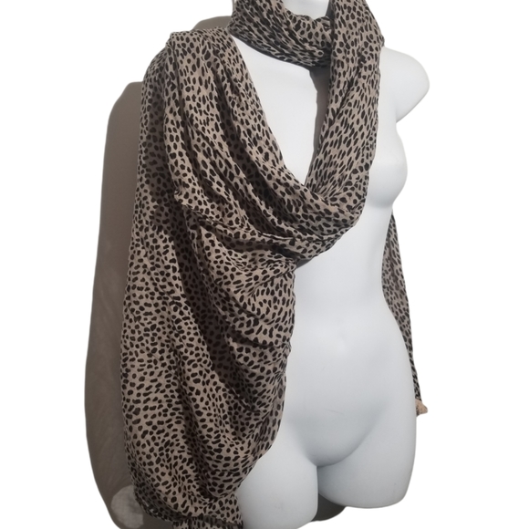 Ann Taylor Accessories - Ann Taylor Leopard Animal Print Scarf Wrap Shawl NWT Beige Black